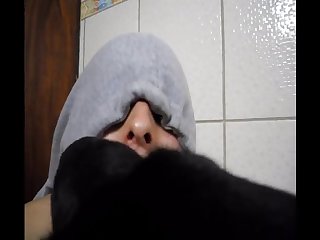 Aluzky Kissing 4
